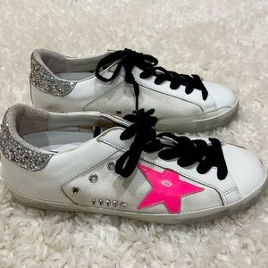Golden Goose Sneaker, Size 37. Worn once